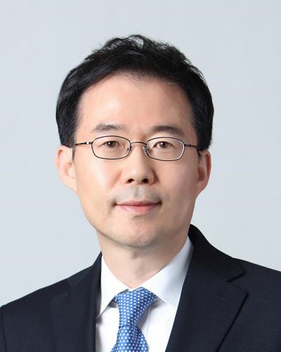 신보성 자본시장연구원 부원장